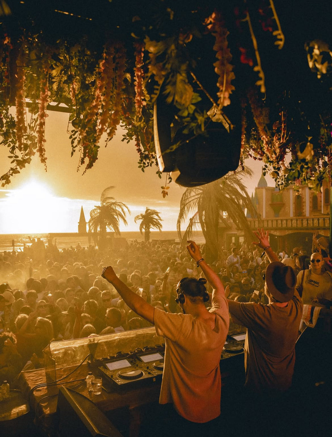 COMME CLUB : le nouveau visage du luxe streetwear inspiré par la vibe house music